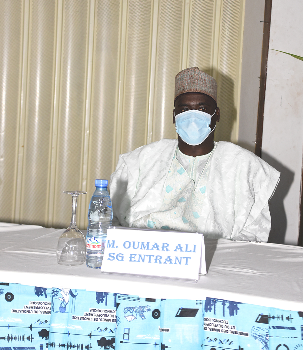 Installation du Secrétaire Général du MINMIDT